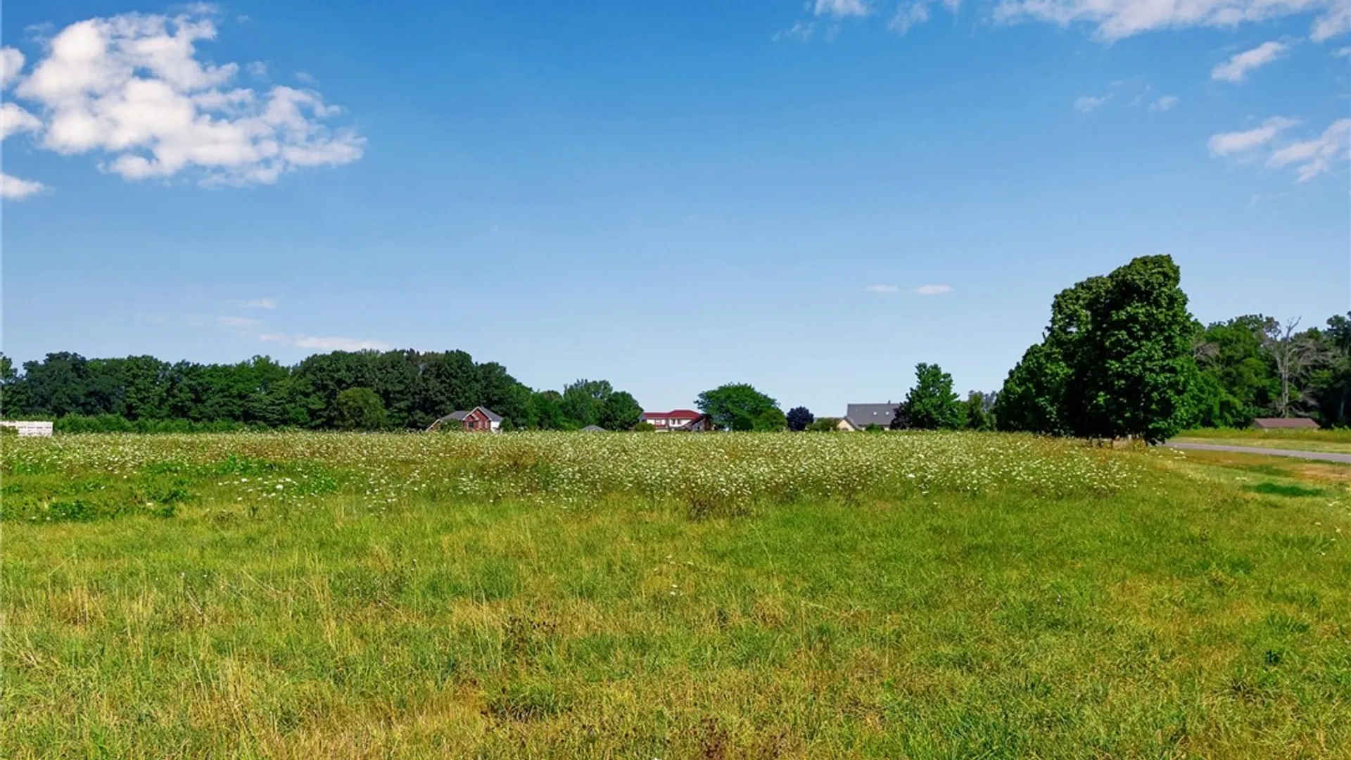 Property at 6623 North Road, Newfane, NY 14108 17