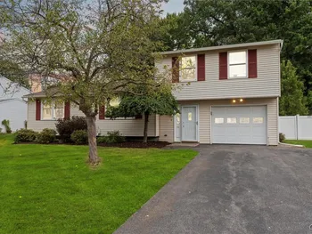 Property at 211 Windebank Lane, Manlius, NY 13116