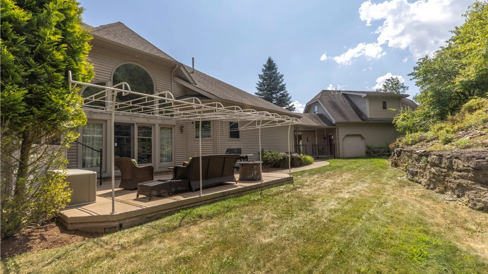 Property at 186 Hillcrest Road, Elmira, NY 14903 6