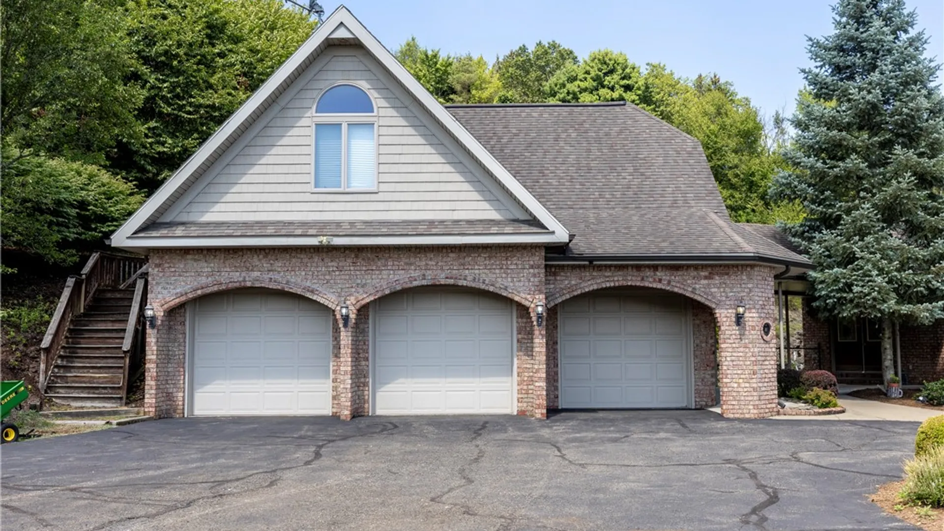 Property at 186 Hillcrest Road, Elmira, NY 14903 8