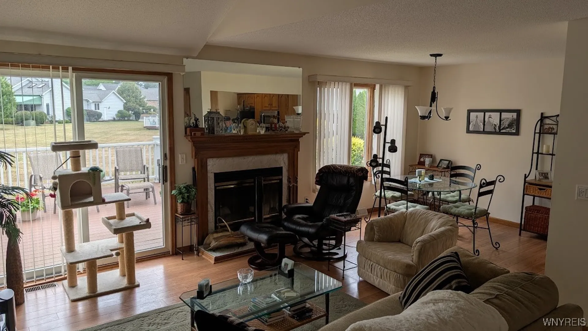 Property at 165 Niagara Shore Drive, Tonawanda, NY 14150 12