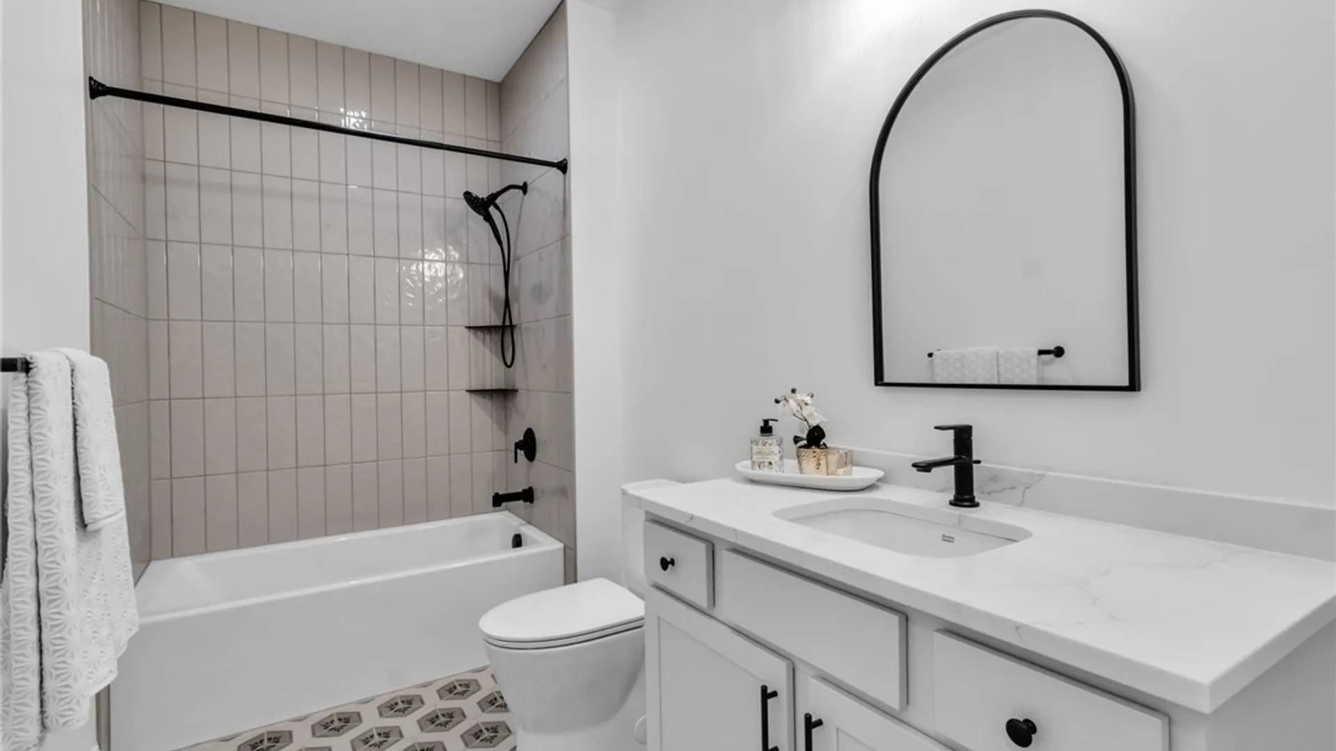 Property at 8 Birch Lane, Amherst, NY 14221 20