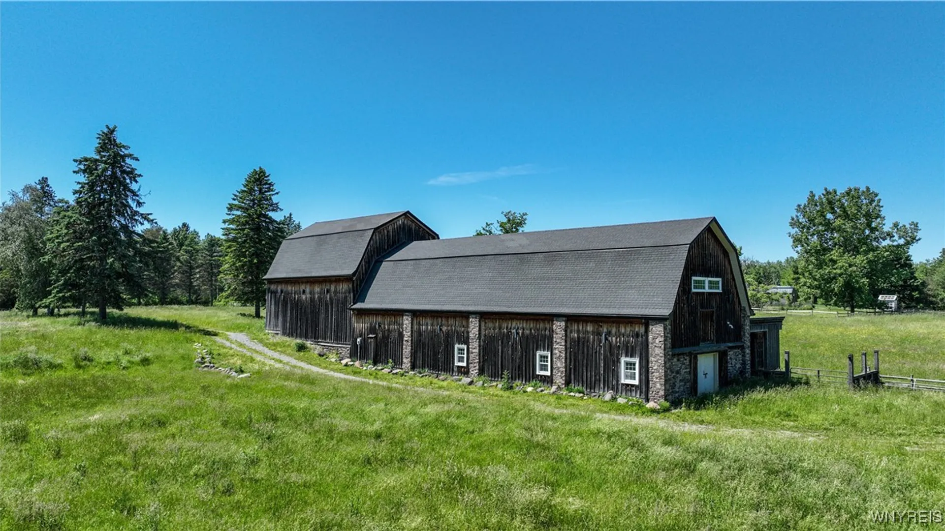 Property at 976 Davis Road, Aurora, NY 14052 12