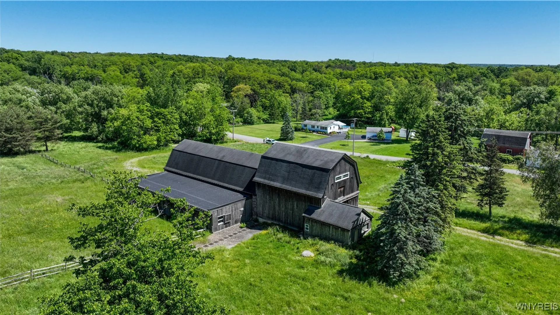 Property at 976 Davis Road, Aurora, NY 14052 17