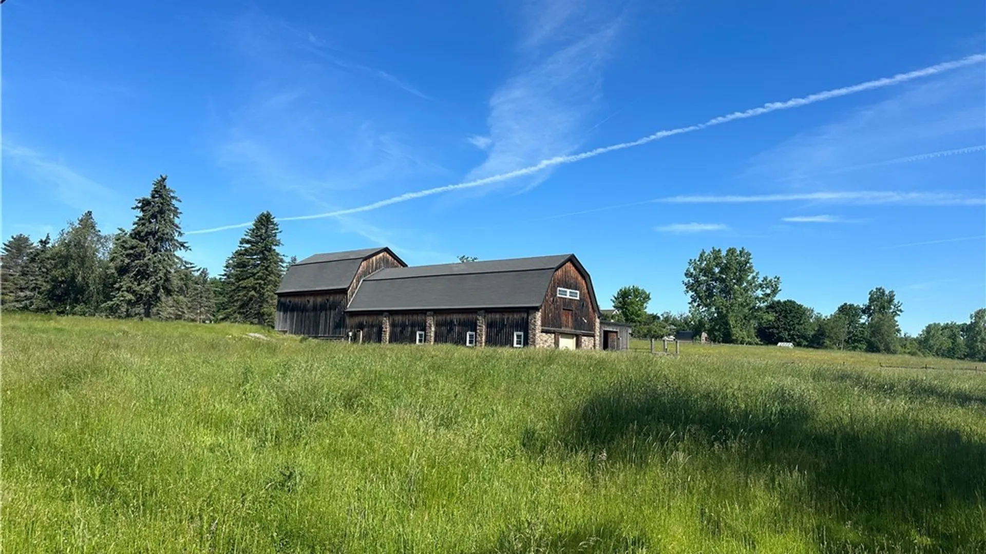 Property at 976 Davis Road, Aurora, NY 14052 2