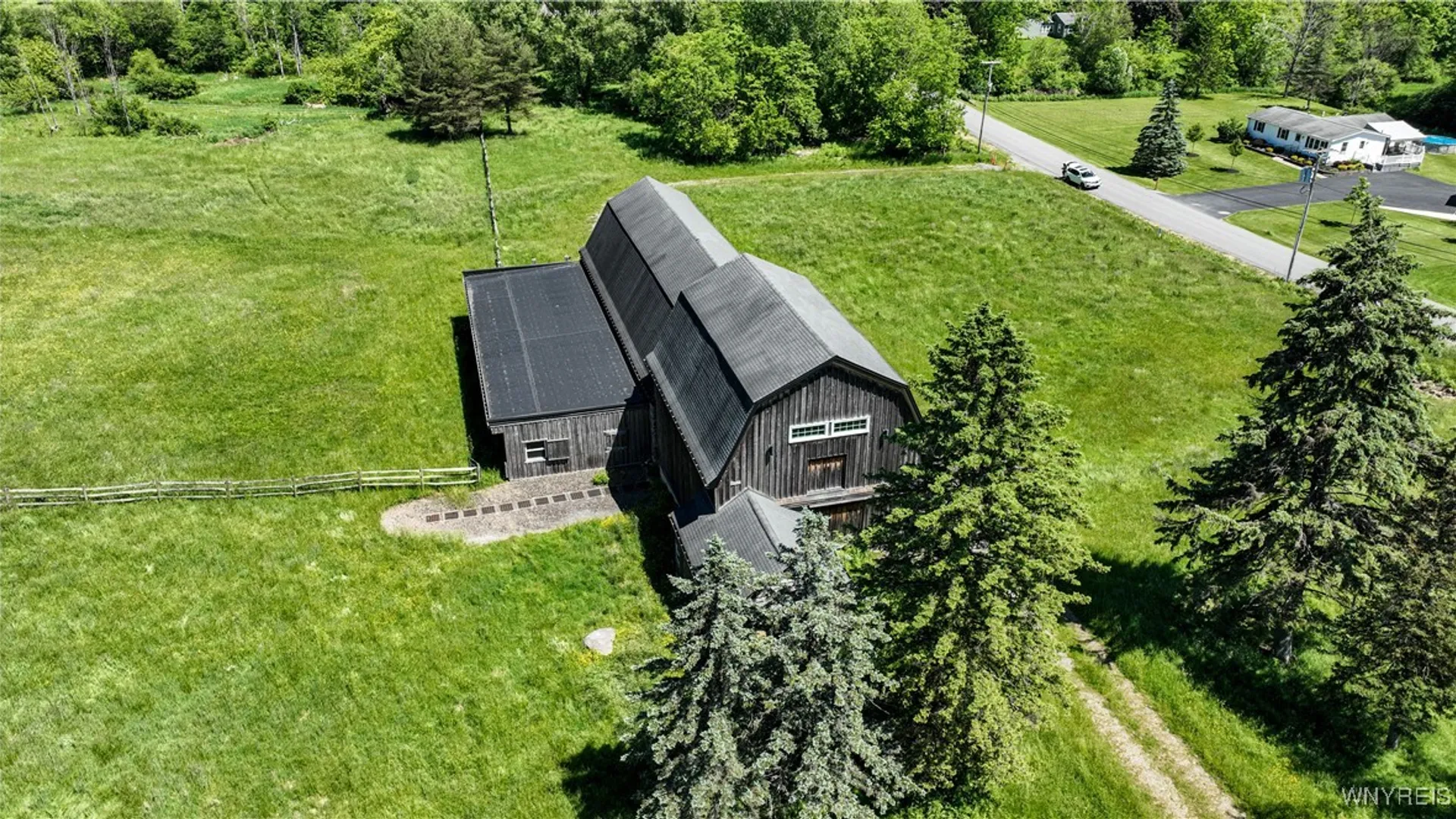 Property at 976 Davis Road, Aurora, NY 14052 9