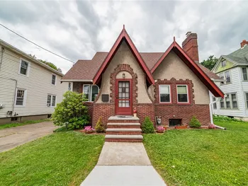 Property at 27 Howard Avenue, Binghamton, NY 13904
