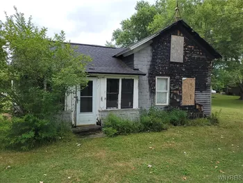 Property at 6203 Mann Road, Royalton, NY 14001