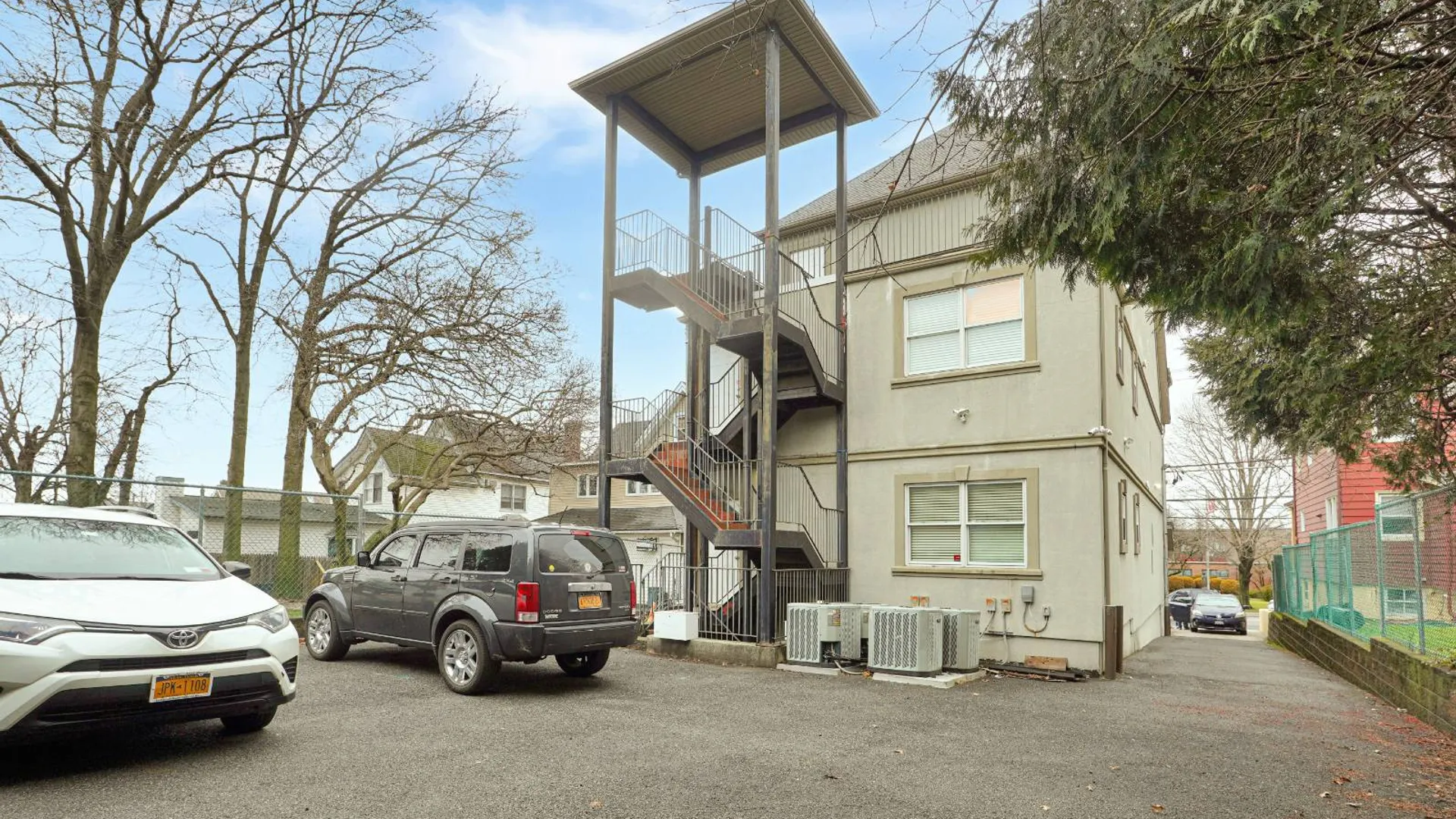 Property at 1086 Forest Ave, Staten Island, NY 10310 3
