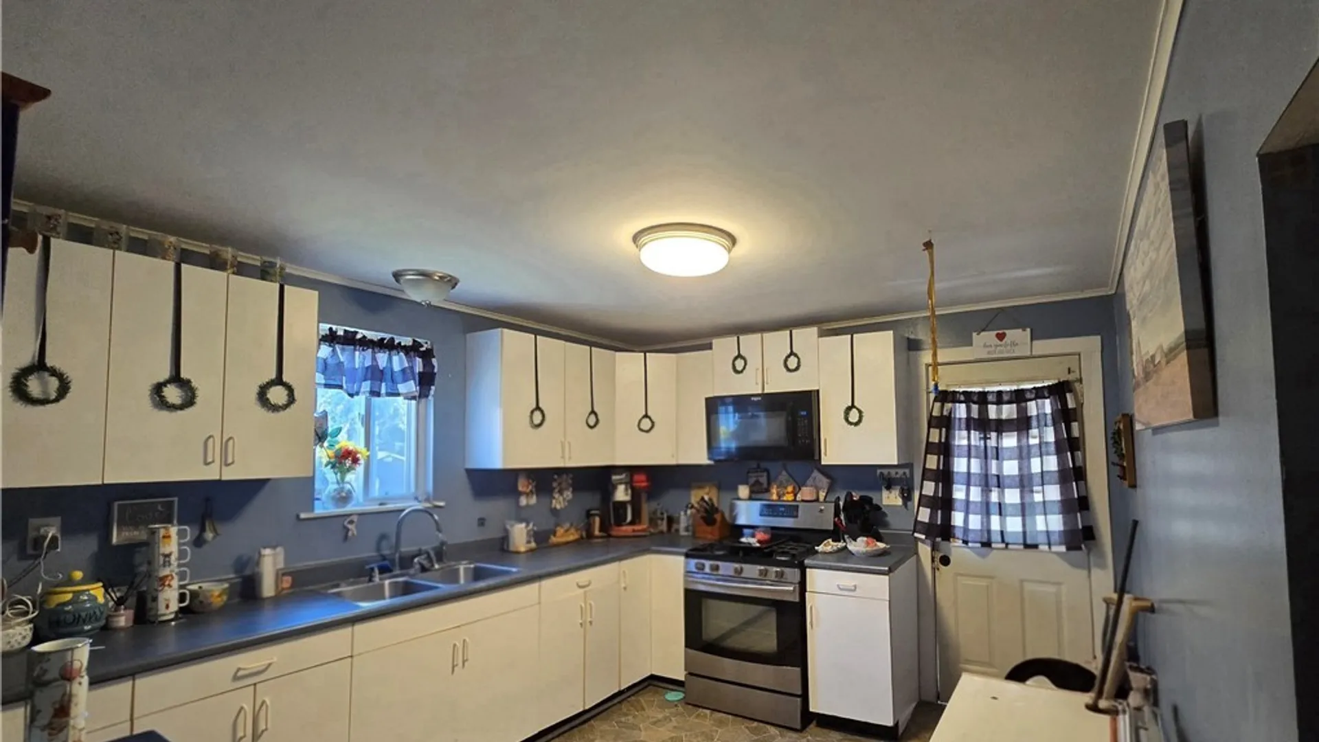 Property at 9 Cayuga Street, Auburn, NY 13021 16