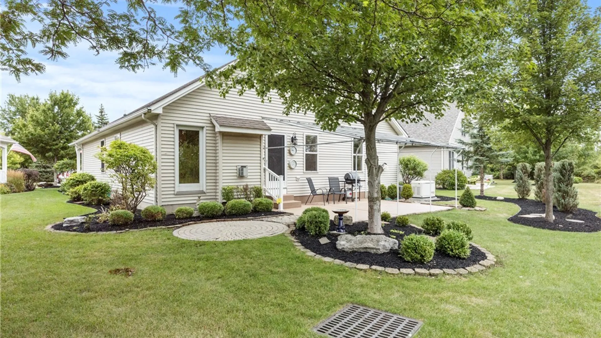 Property at 148 Parwood Trail, Cheektowaga, NY 14043 10