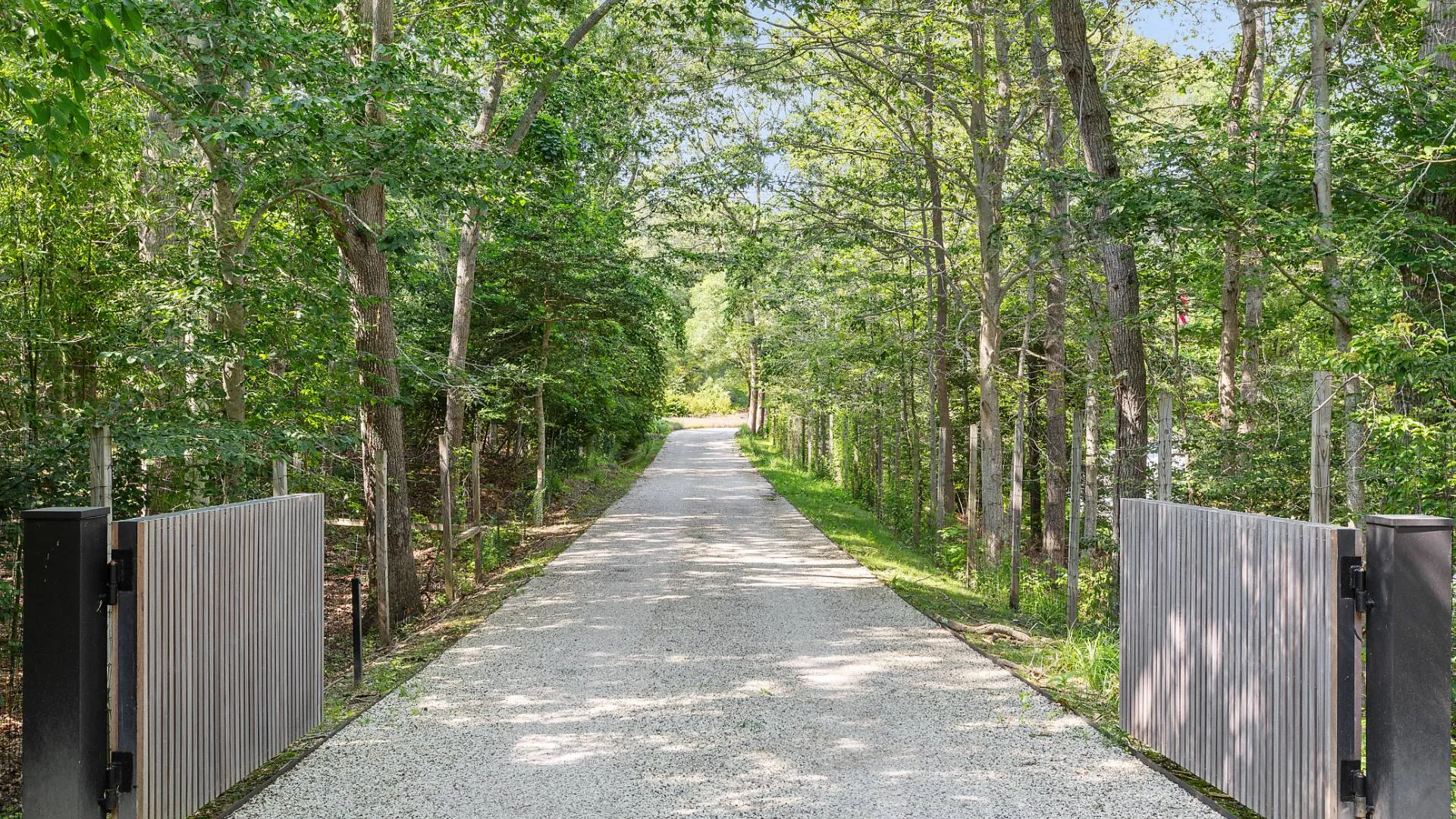 Property at 7 Ashwood Court, Amagansett, NY 11930 36