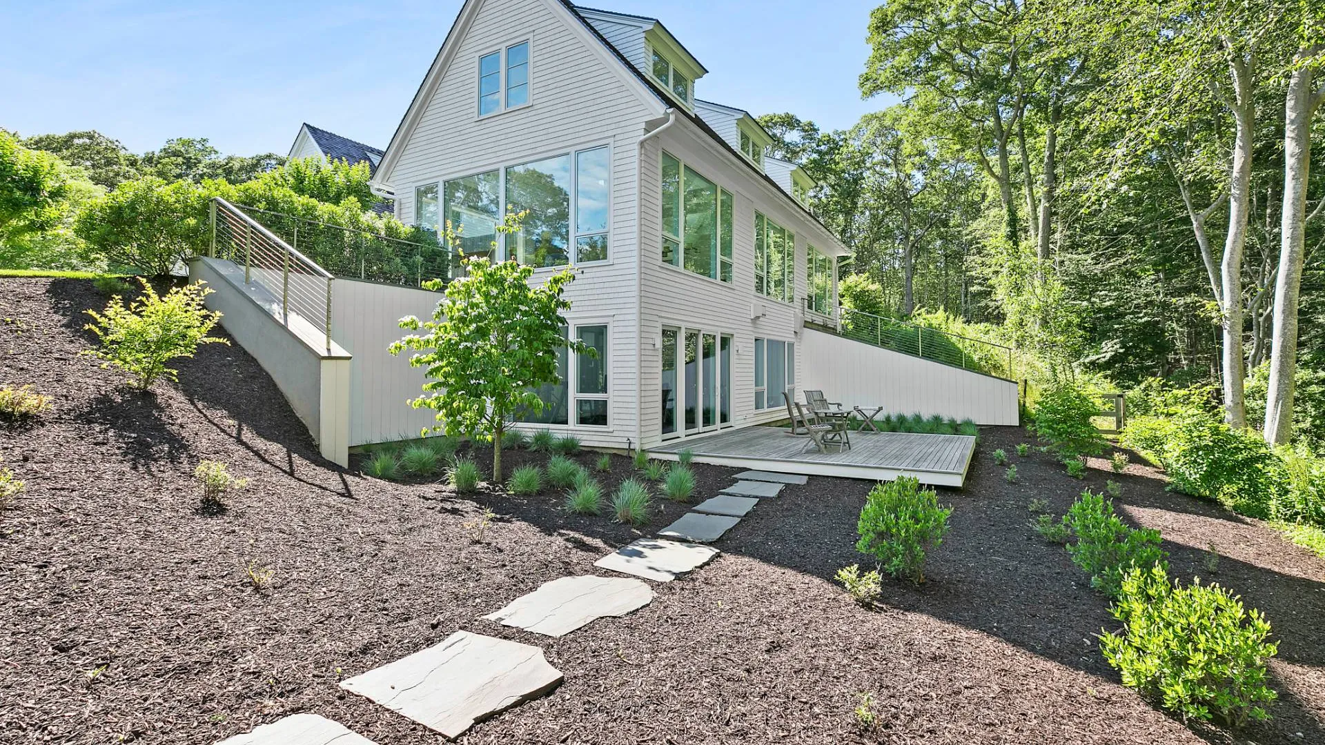 Property at 7 Ashwood Court, Amagansett, NY 11930 43