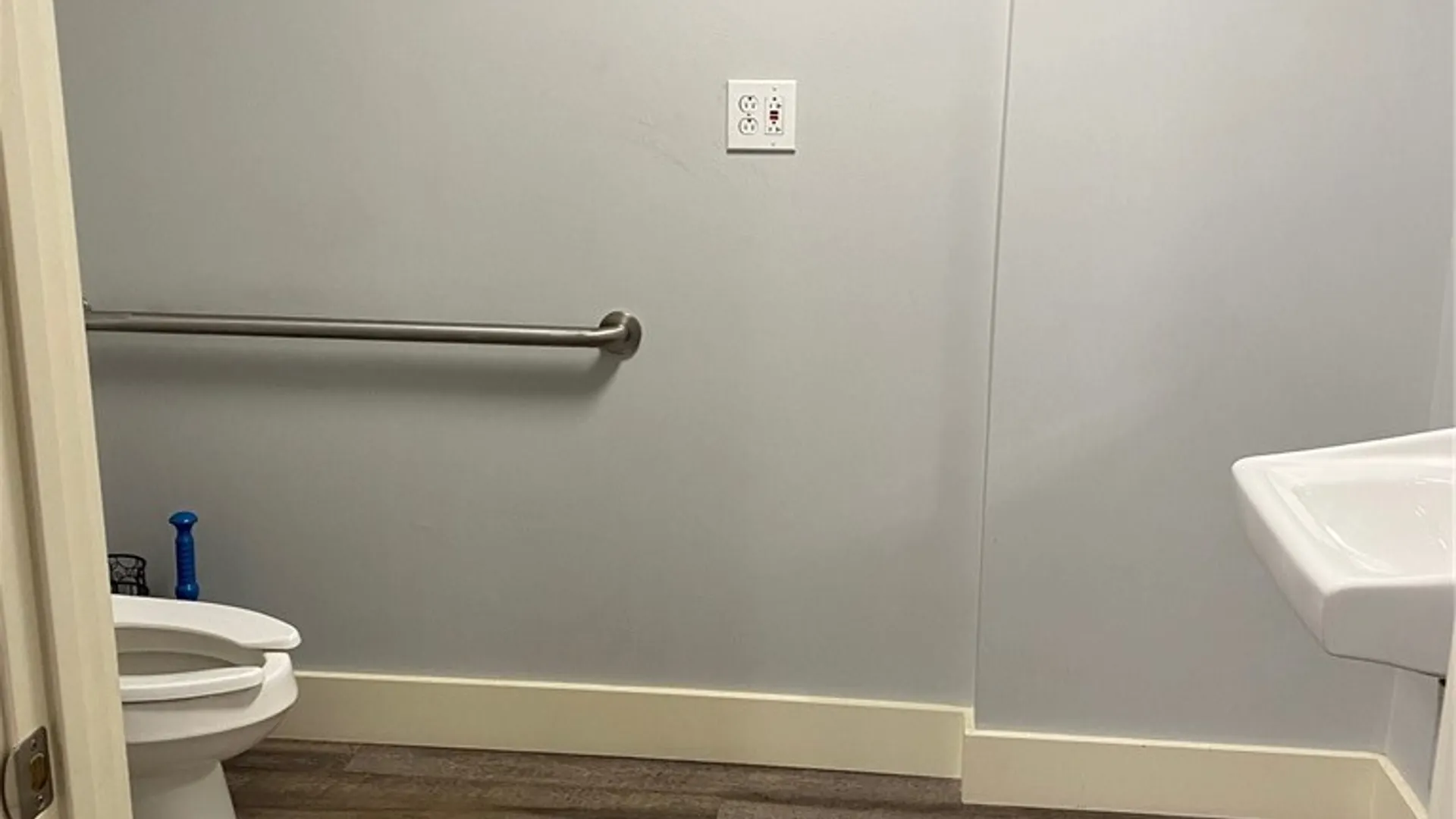 Property at 431-439 Monroe Avenue, Rochester, NY 14607 3