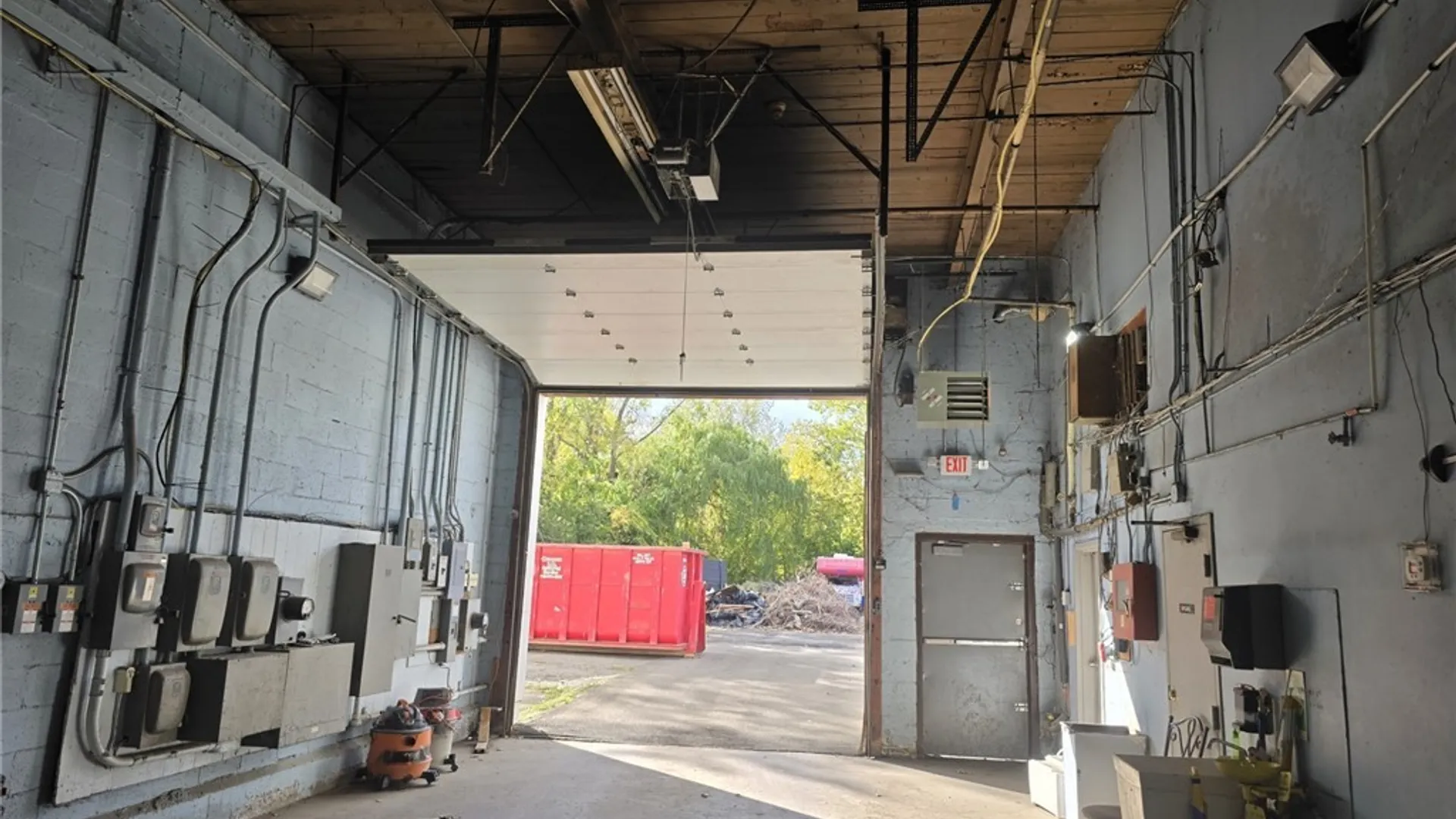 Property at 2103 Mackenna Avenue, Niagara Falls, NY 14303 25