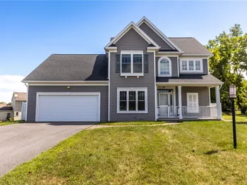 Property at 37 Heritage Dr, Geneseo, NY 14454