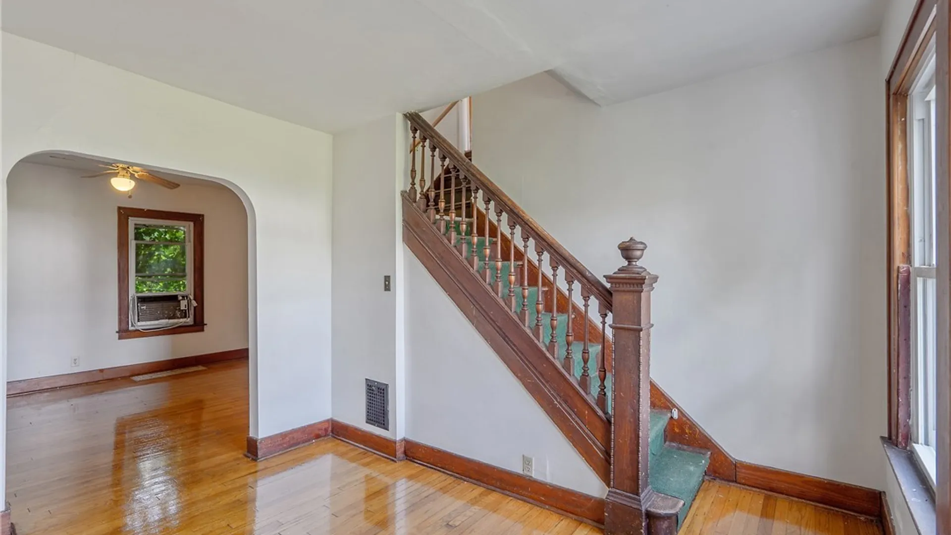 Property at 518 Brighton Ave, Syracuse, NY 13210 14