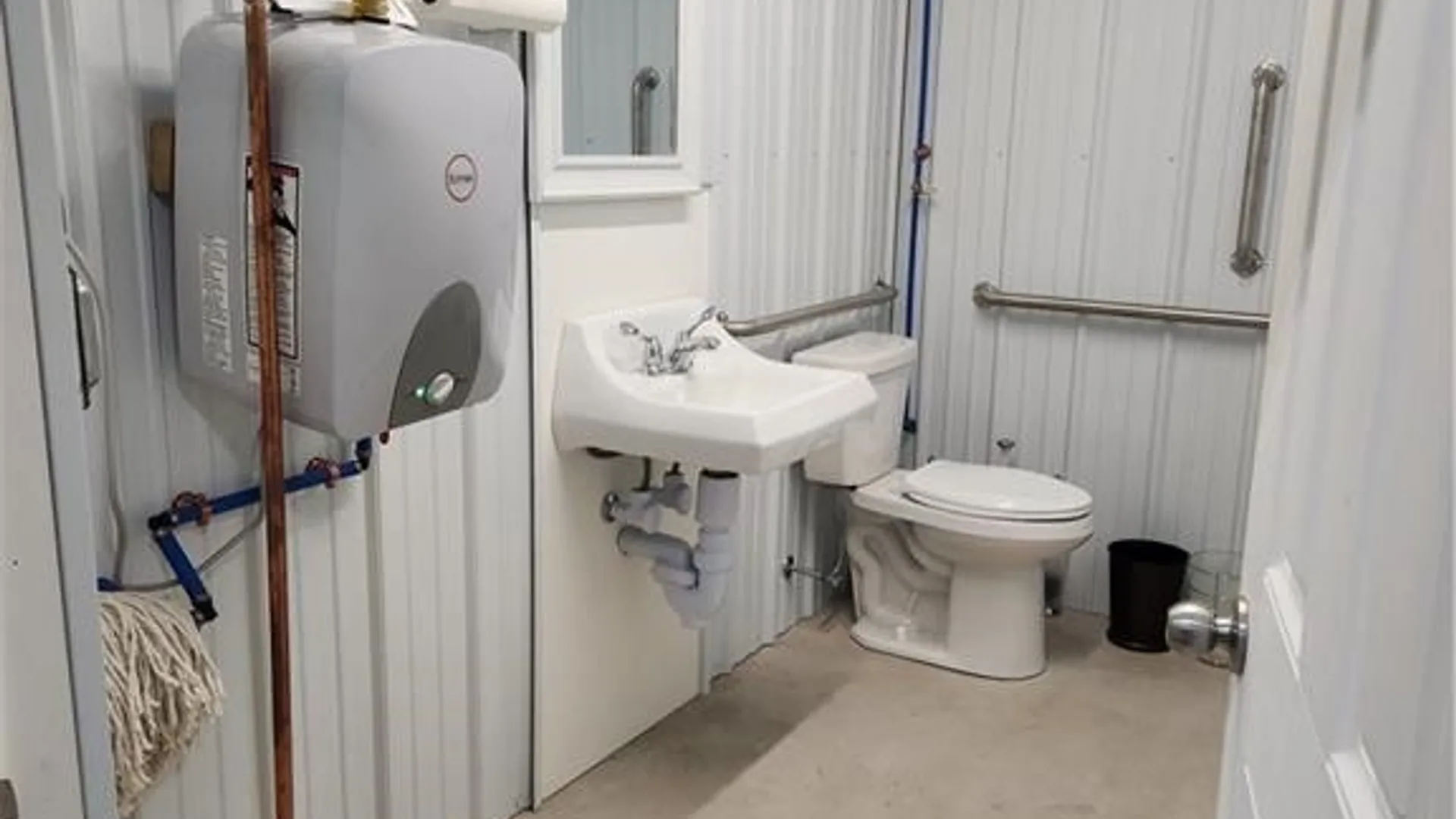 Property at 9367 County Rd, Clarence, NY 14032 20