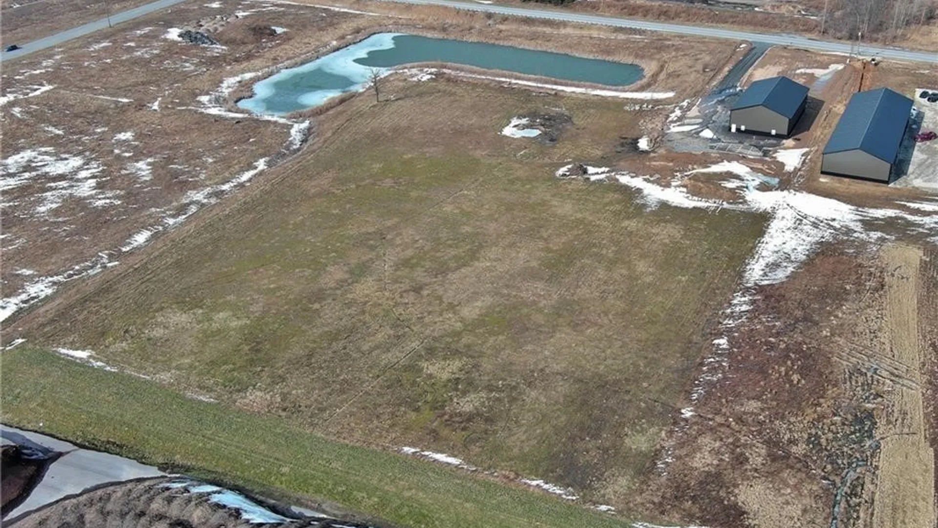 Property at 9367 County Rd, Clarence, NY 14032 28