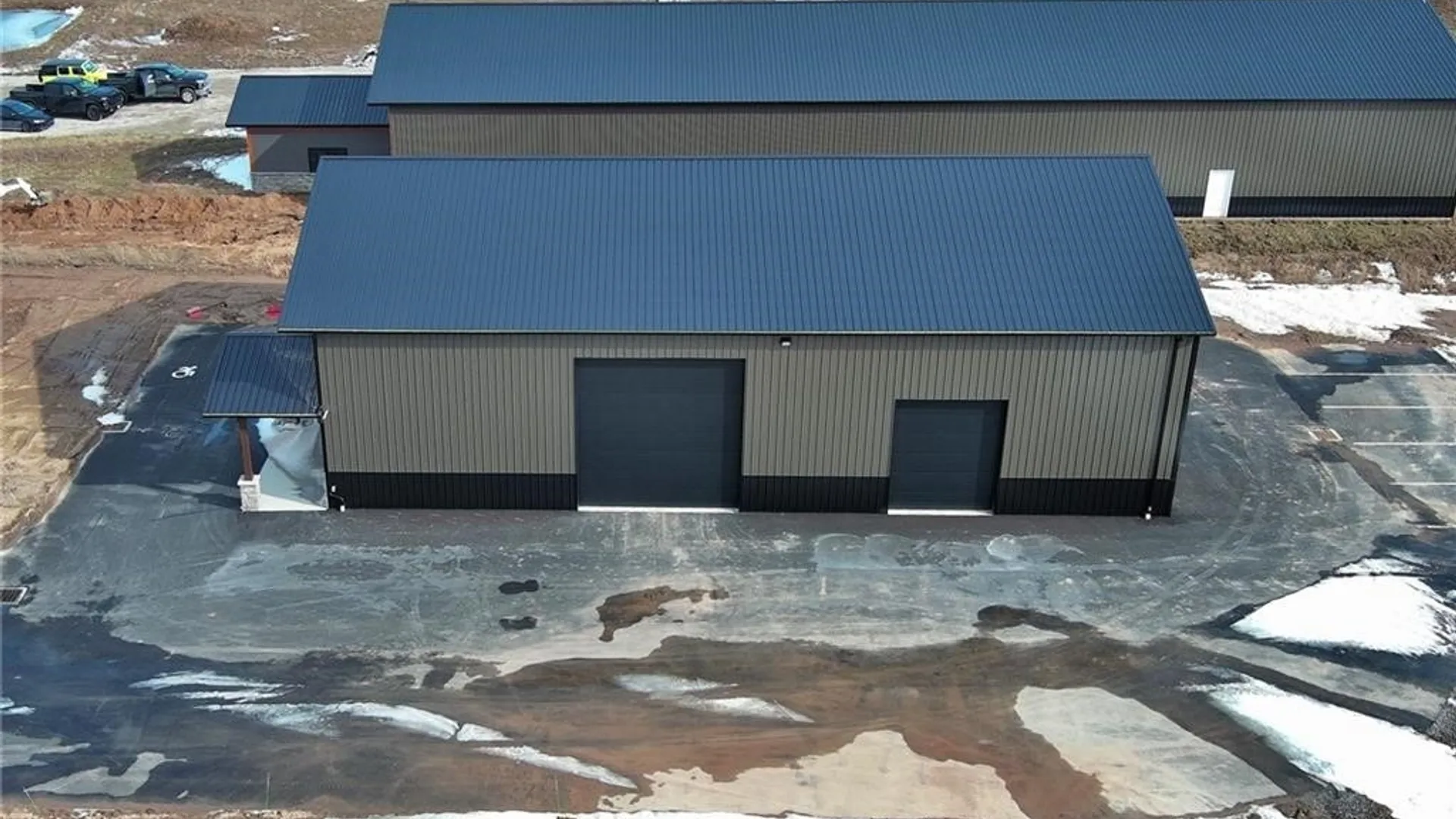 Property at 9367 County Rd, Clarence, NY 14032 6