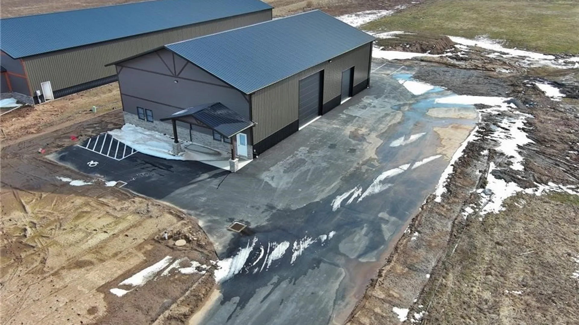 Property at 9367 County Rd, Clarence, NY 14032 7