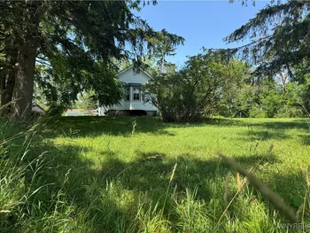 Property at 1009 Clinton Street Rd Road, Bennington, NY 14011