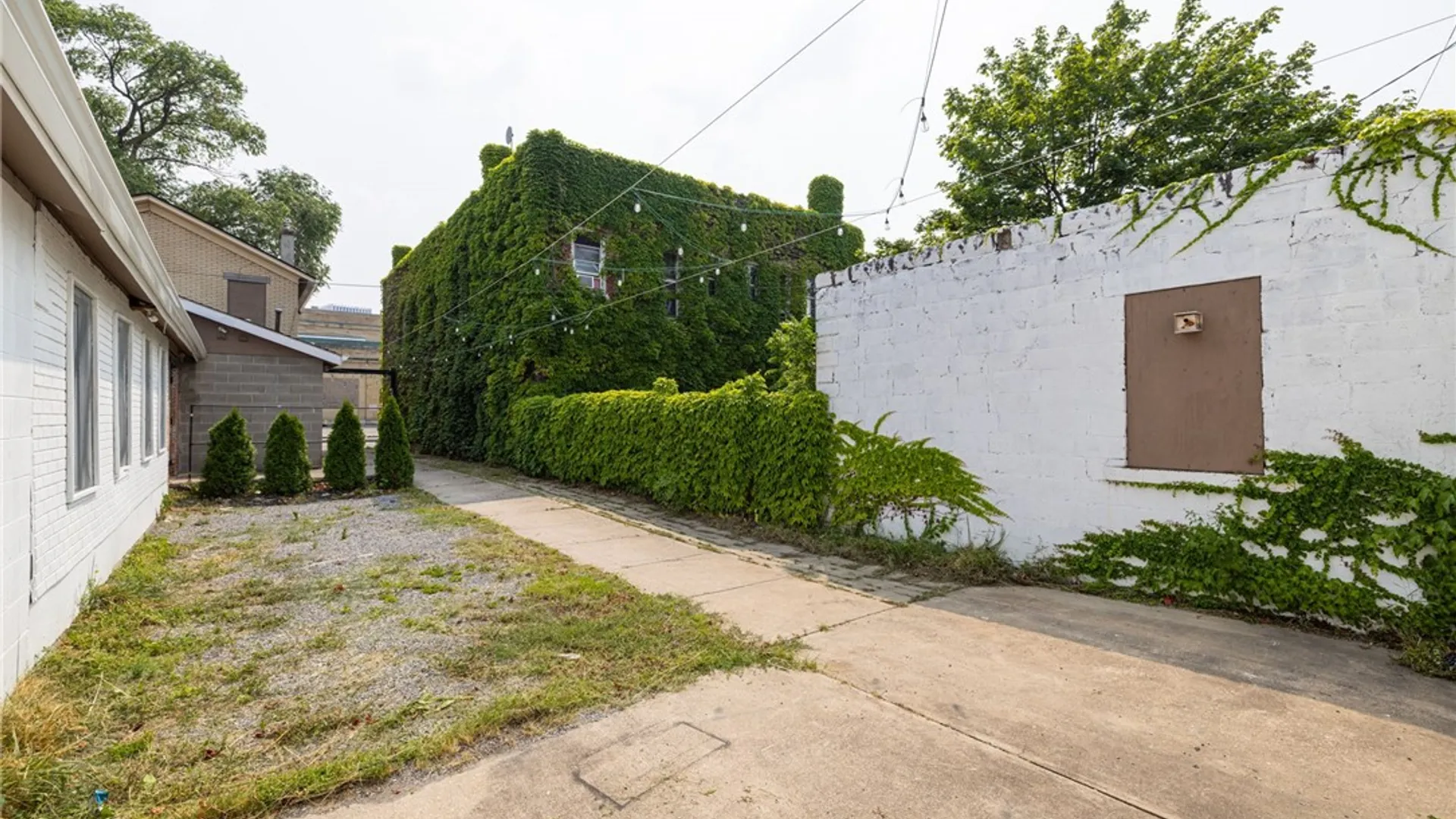 Property at 416 Central Avenue, Rochester, NY 14605 14