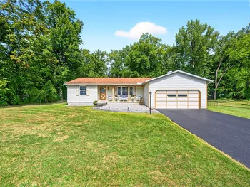 Property at 101 Whiskwood Lane, Manlius, NY 13116