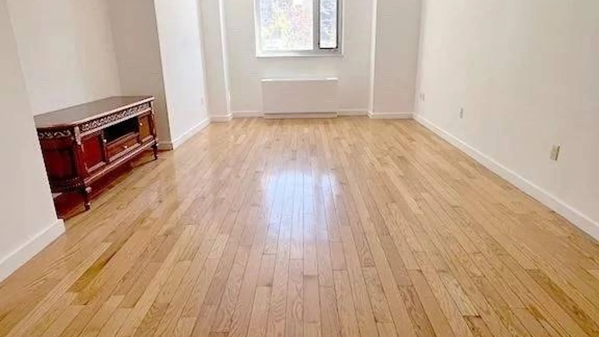 Property at 133-38 Sanford Ave, Flushing, NY 11355 6