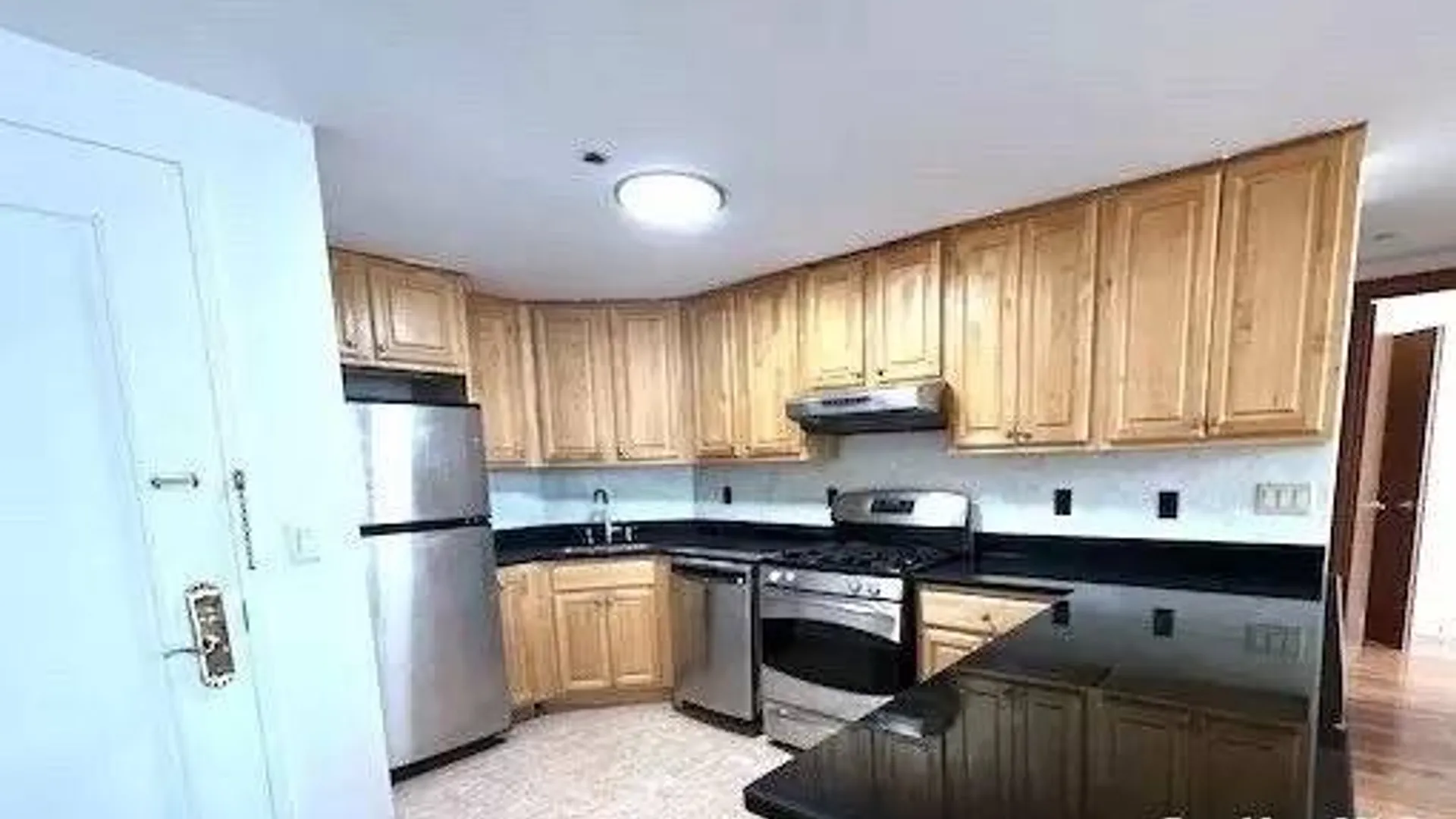 Property at 133-38 Sanford Ave, Flushing, NY 11355 8