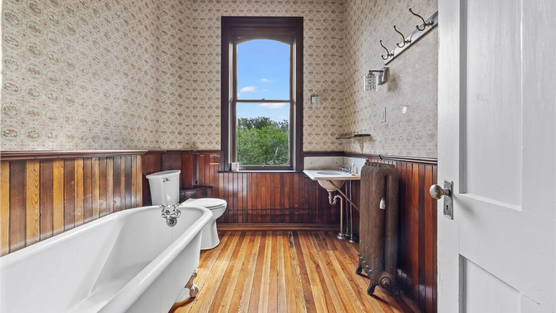 Property at 546 Castle Street, Geneva City, NY 14456 41