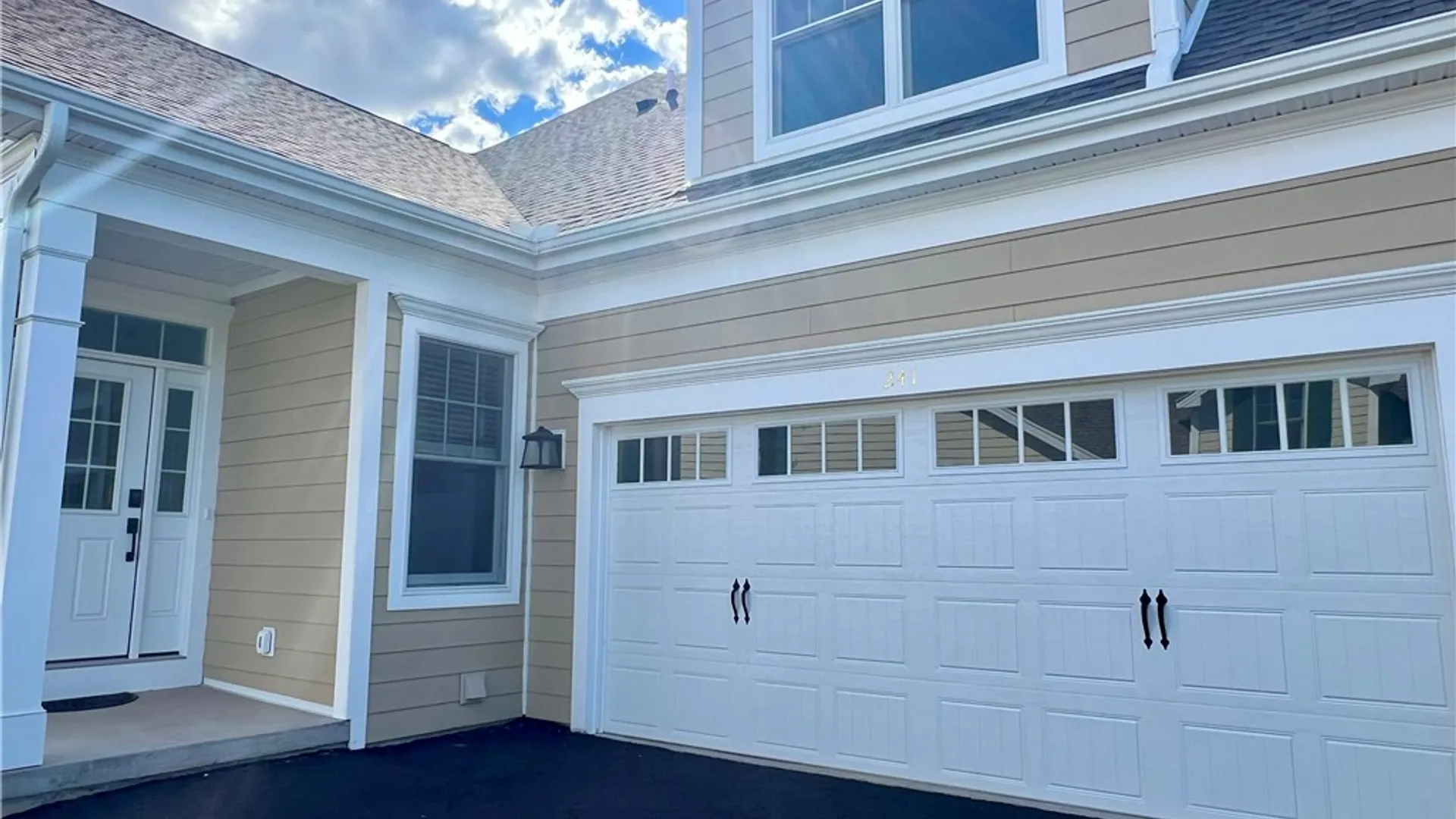 Property at 241 Bretlyn Cir, Brighton, NY 14618 20