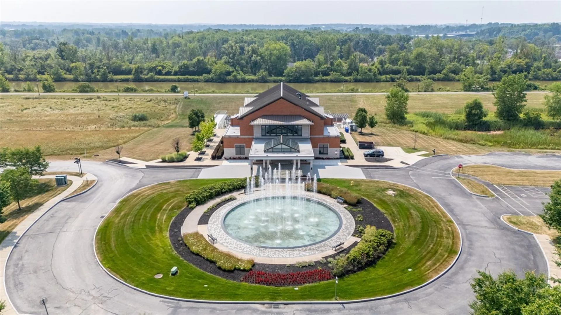 Property at 241 Bretlyn Cir, Brighton, NY 14618 22