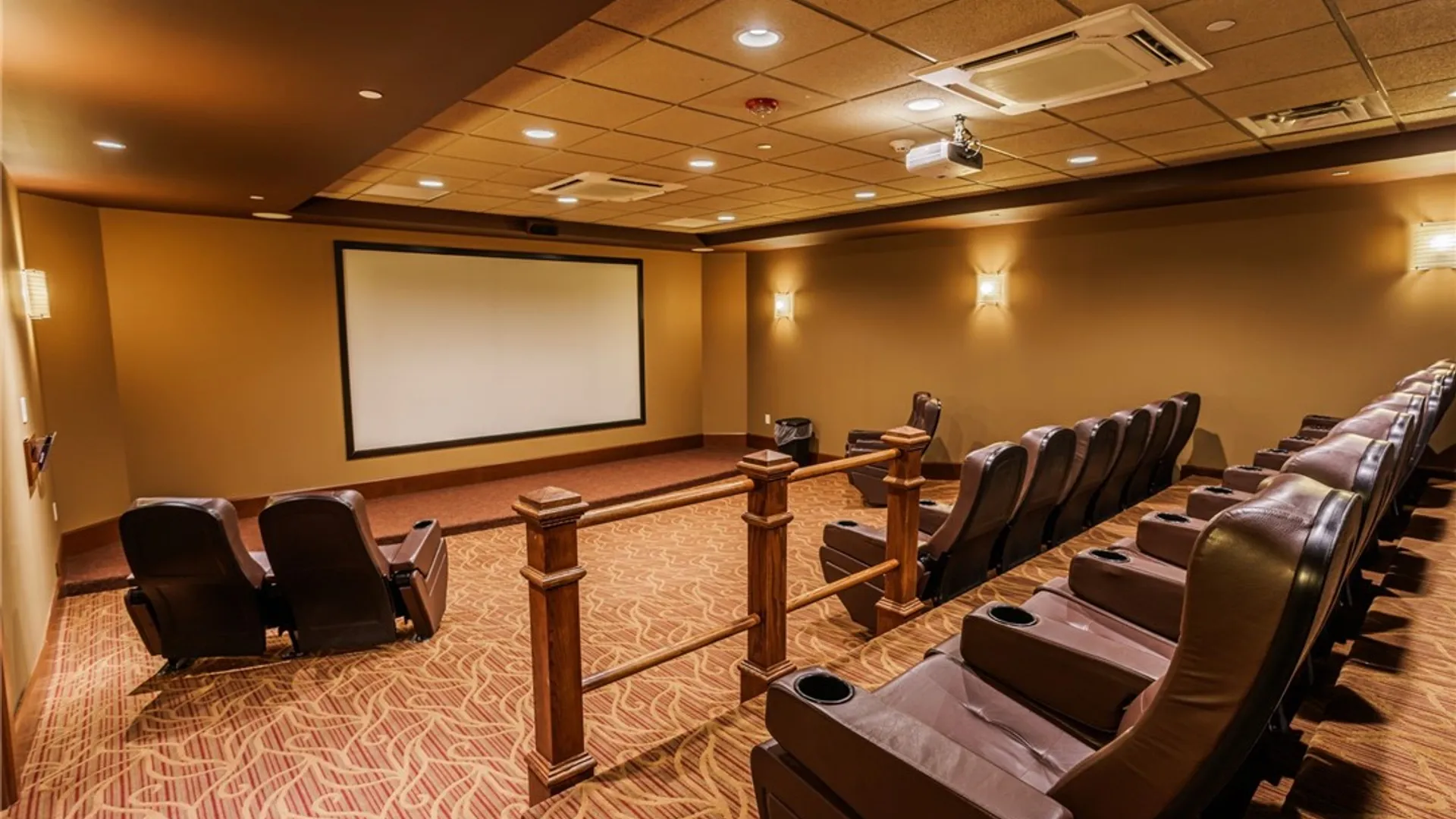 Property at 241 Bretlyn Cir, Brighton, NY 14618 30