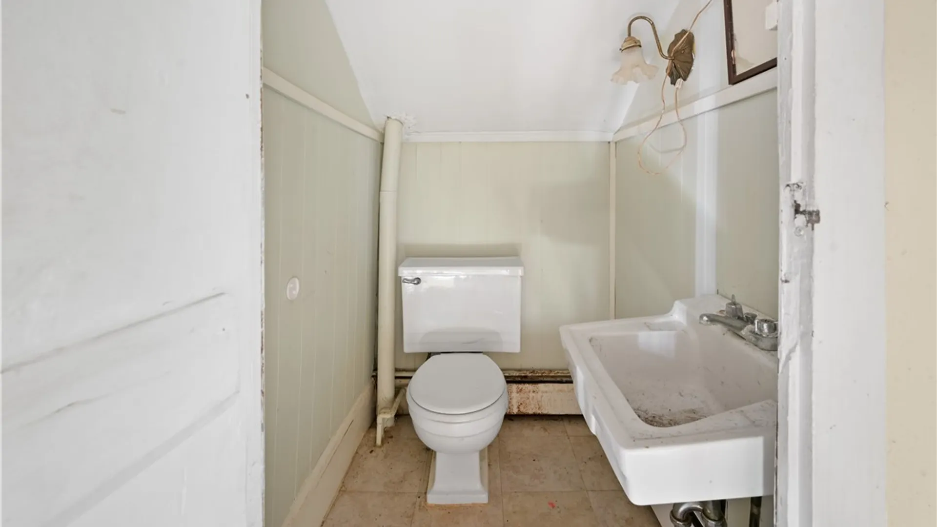 Property at 200 Davis Mt Road, Rensselaerville, NY 12460 28