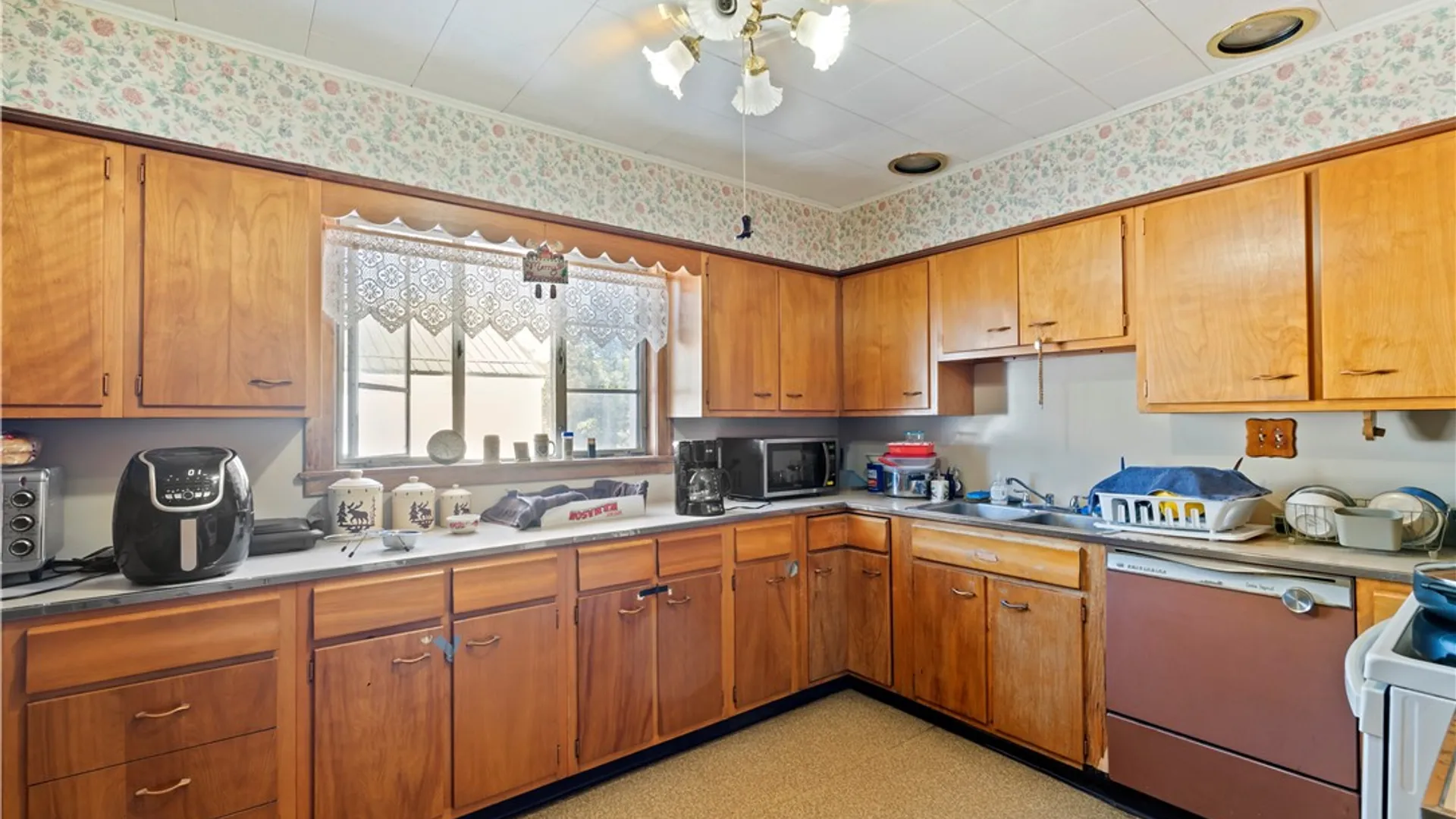 Property at 32-34 Main Street, Perry, NY 14530 41