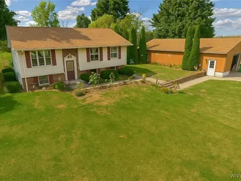 Property at 9196 Transit Road, Stafford, NY 14143
