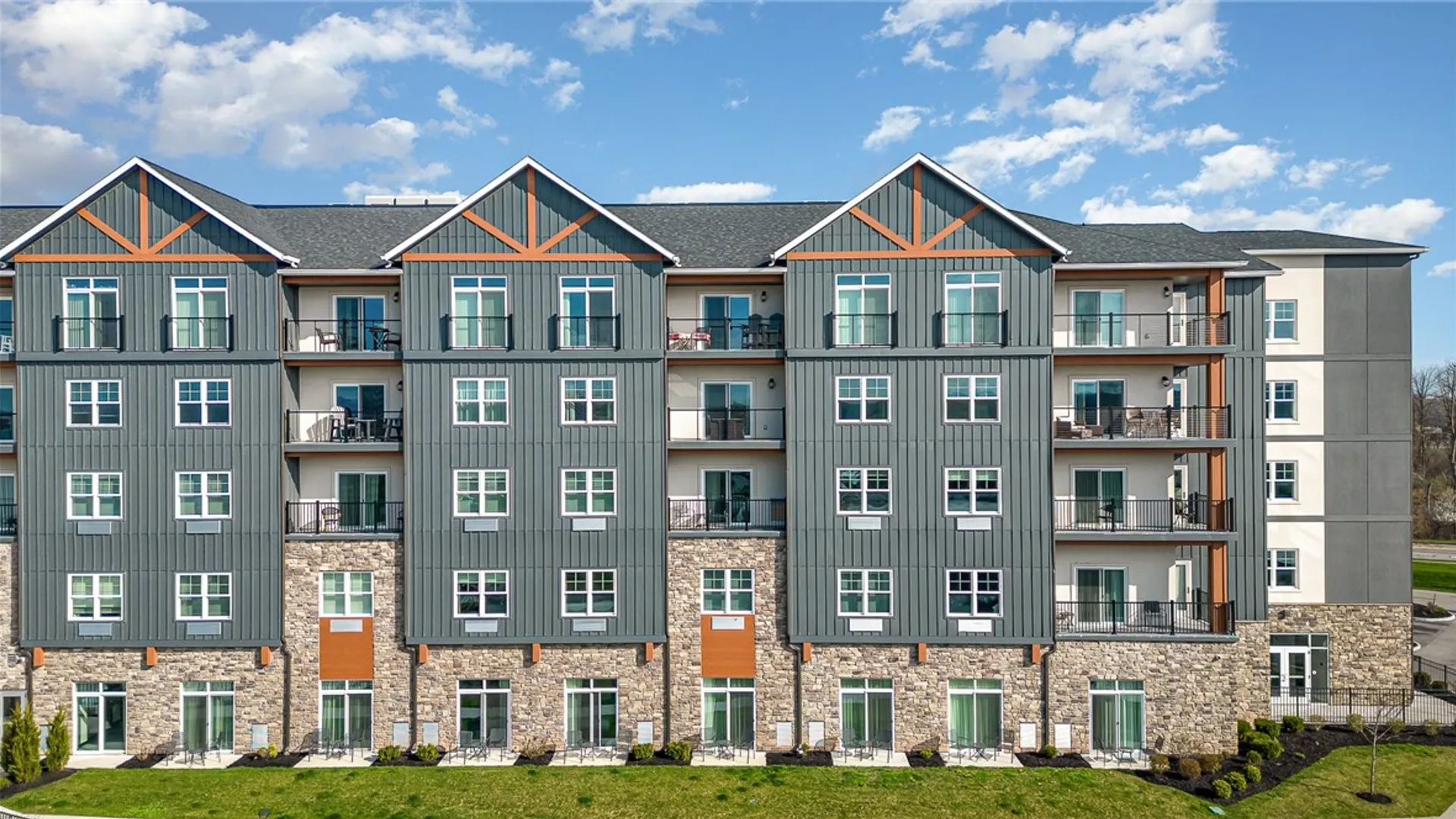 Property at 205 Lakeshore Drive, Canandaigua City, NY 14424 2