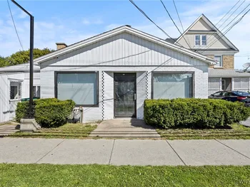 Property at 2318 Niagara Street, Niagara Falls, NY 14303