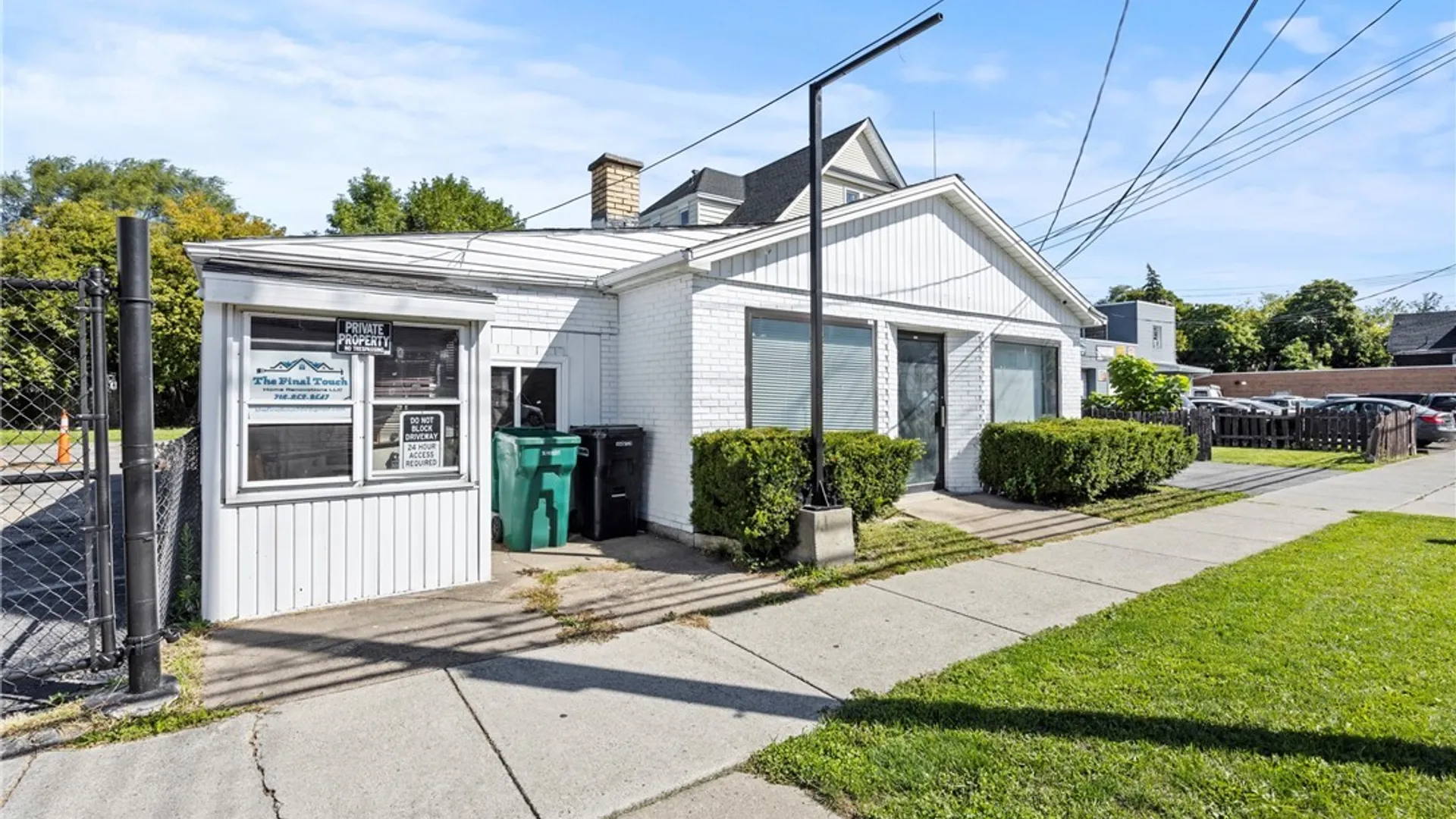 Property at 2318 Niagara Street, Niagara Falls, NY 14303 2