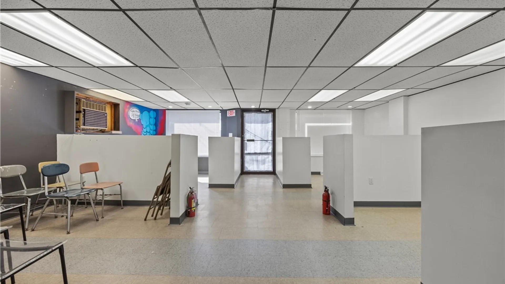 Property at 2318 Niagara Street, Niagara Falls, NY 14303 5