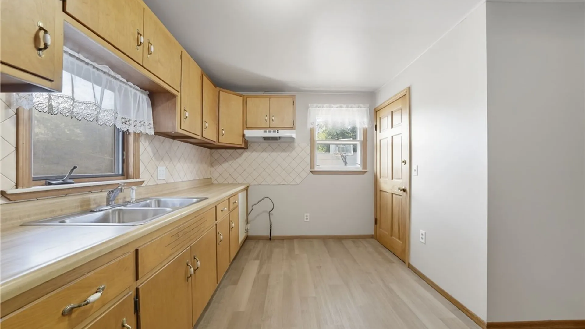 Property at 102 Ullman Street, Buffalo, NY 14207 12