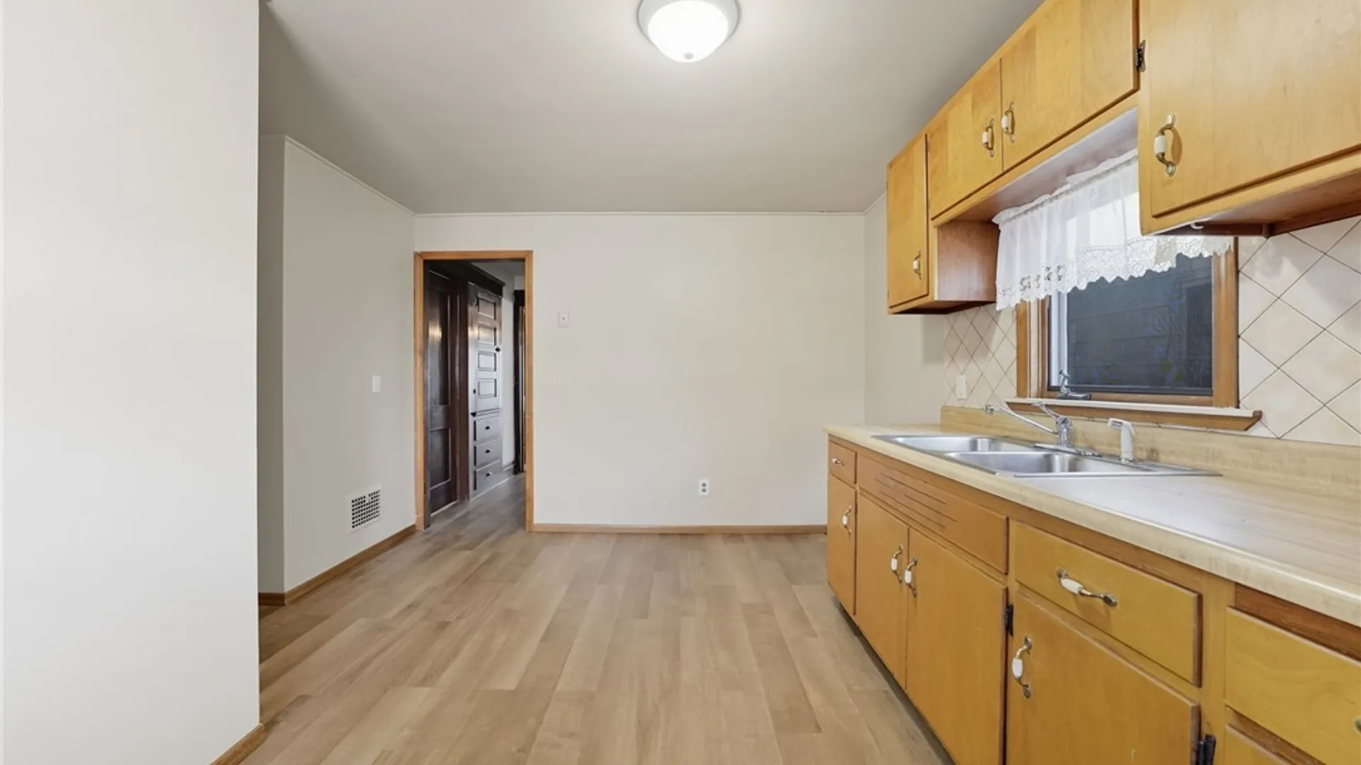 Property at 102 Ullman Street, Buffalo, NY 14207 14