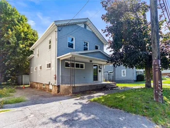Property at 121 Geneva St, Lyons, NY 14489