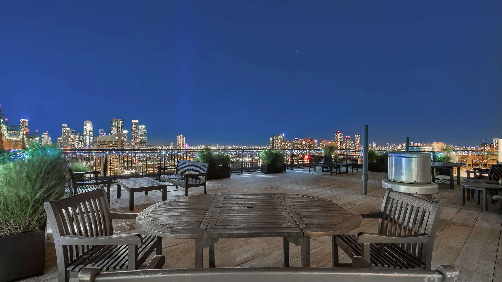 Property at 35 Sutton Place, New York, NY 10022 15