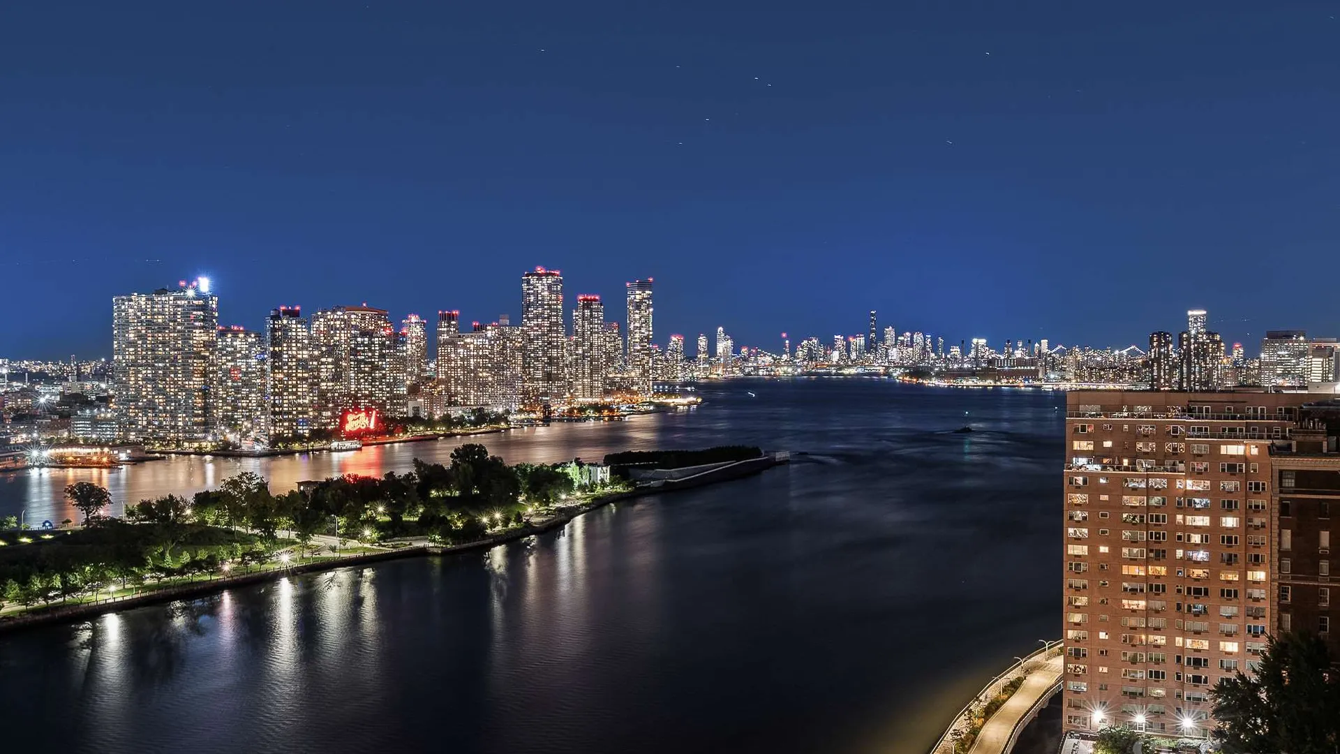 Property at 35 Sutton Place, New York, NY 10022 16