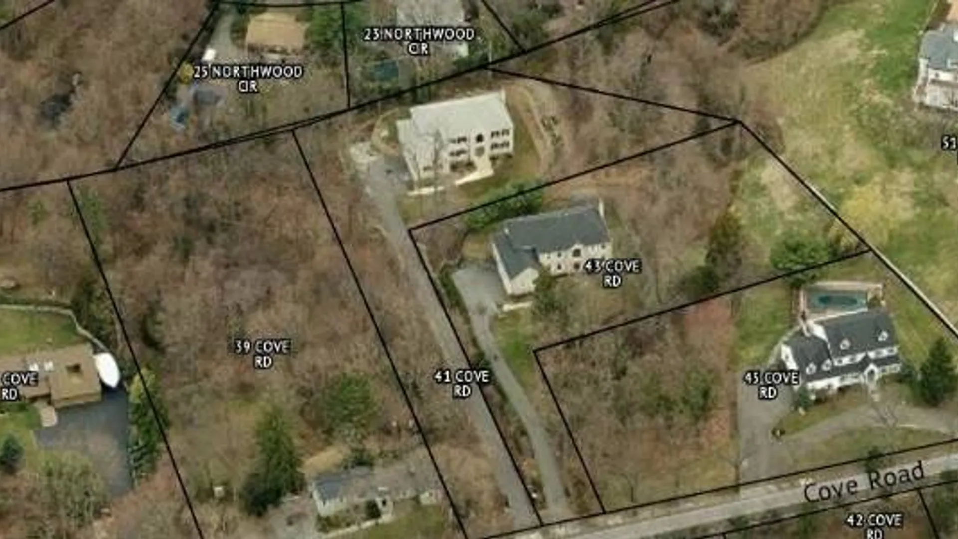 Property at 41 COVE RD, Huntington, NY 11743 5