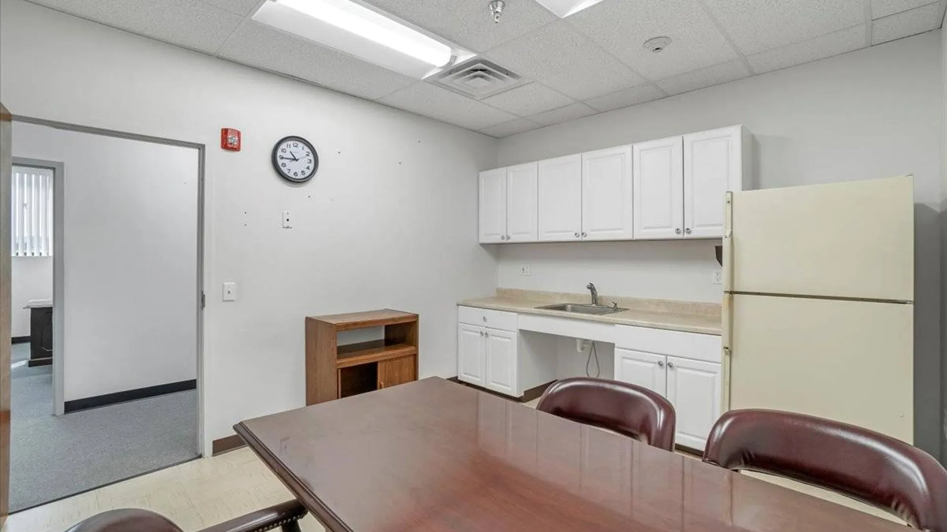 Property at 103 Executive dr, New Windsor, NY 12553 13