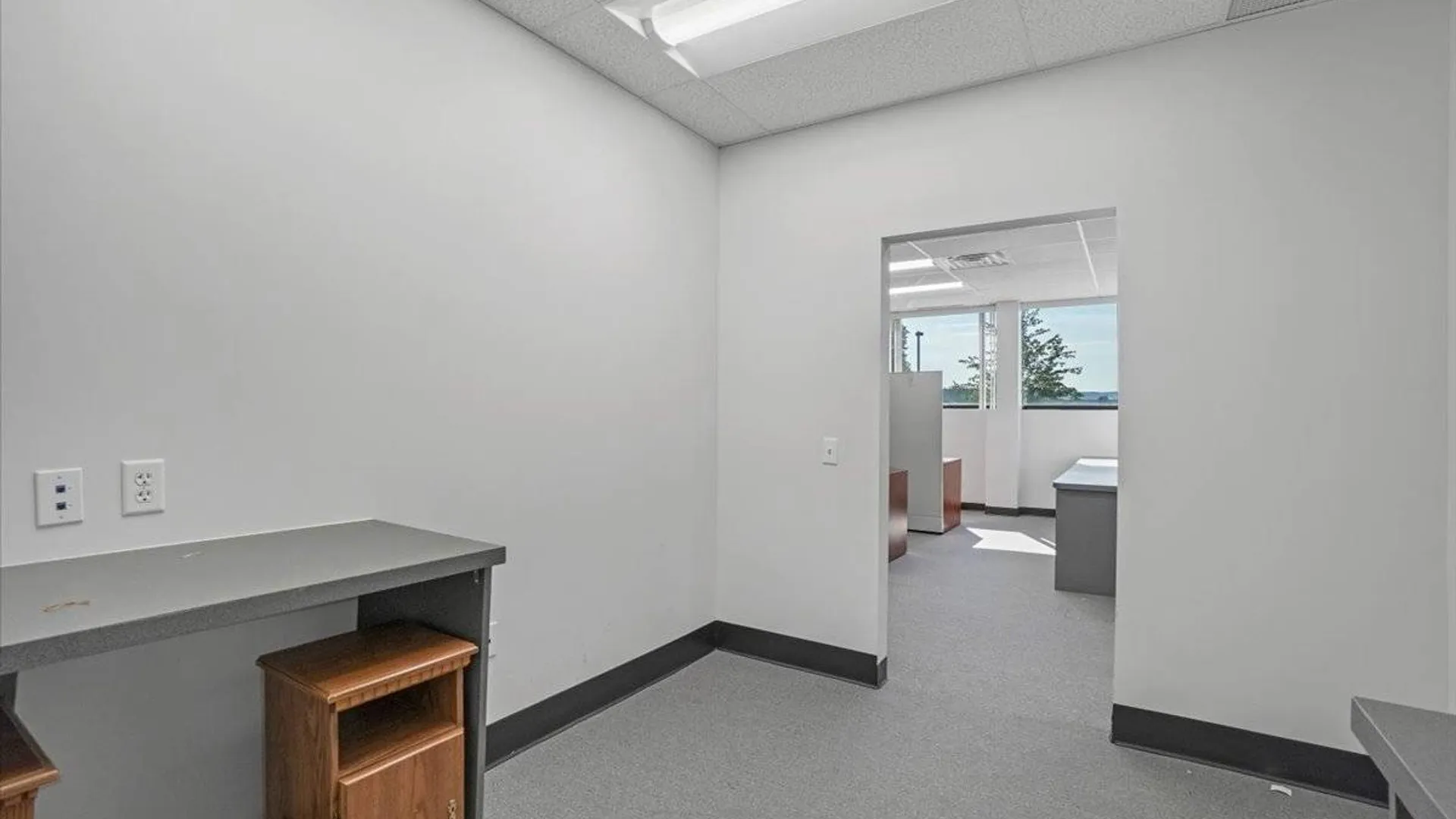 Property at 103 Executive dr, New Windsor, NY 12553 16