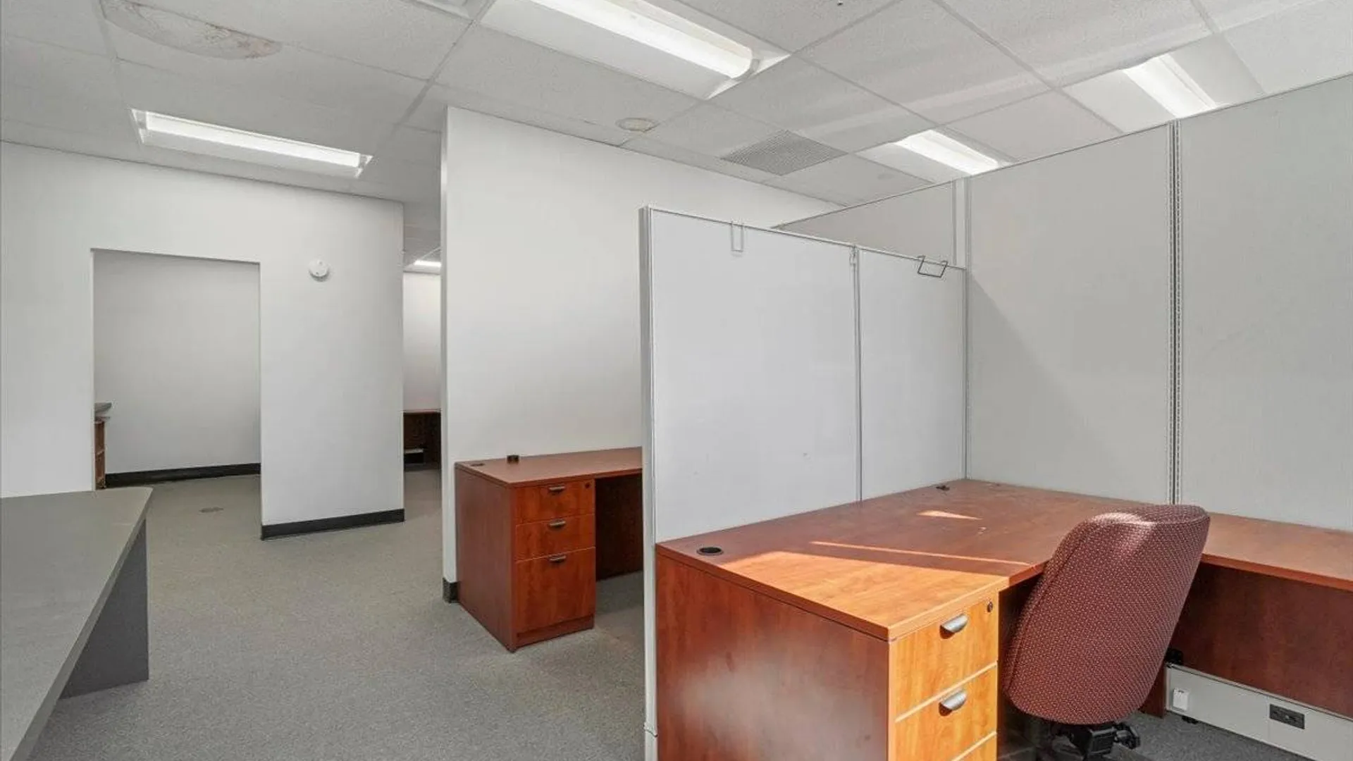 Property at 103 Executive dr, New Windsor, NY 12553 19